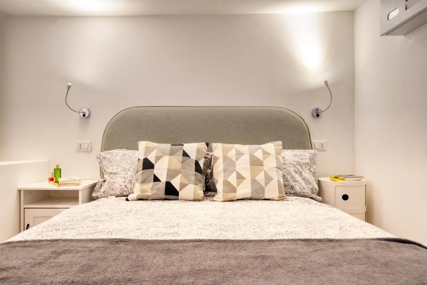 Caseospitali - Alexandra, Romantico Bilocale Di Design In Zona Bosco Verticale, Rinnovato E Accessoriato Μιλάνο 0*,